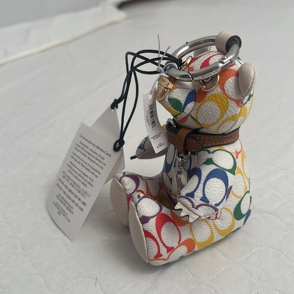 Coach signature logo multicolor rainbow bear keychain - Picture 4 of 11
